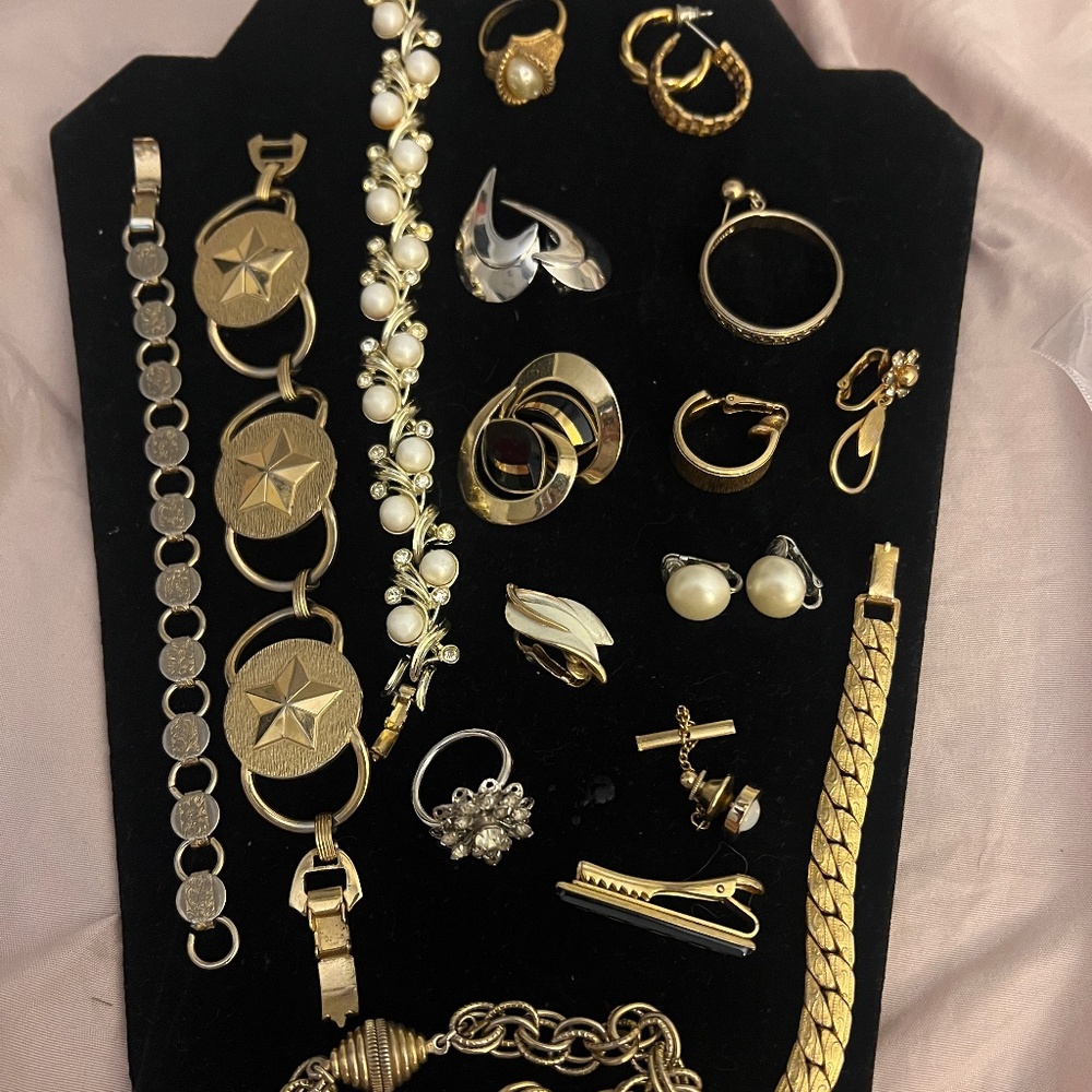 Sarah Coventry Vintage Jewelry Collection – Bracelets, Earrings, Rings, and More